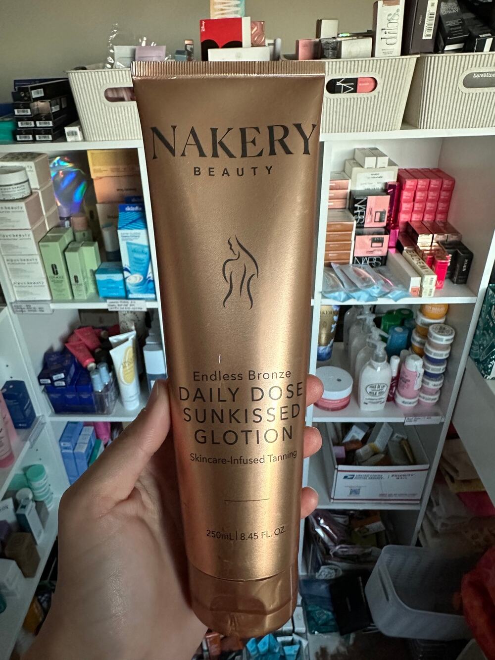 NAKERY ENDLESS BRONZE DAILY DOSE SUNKISSED GLOTION
